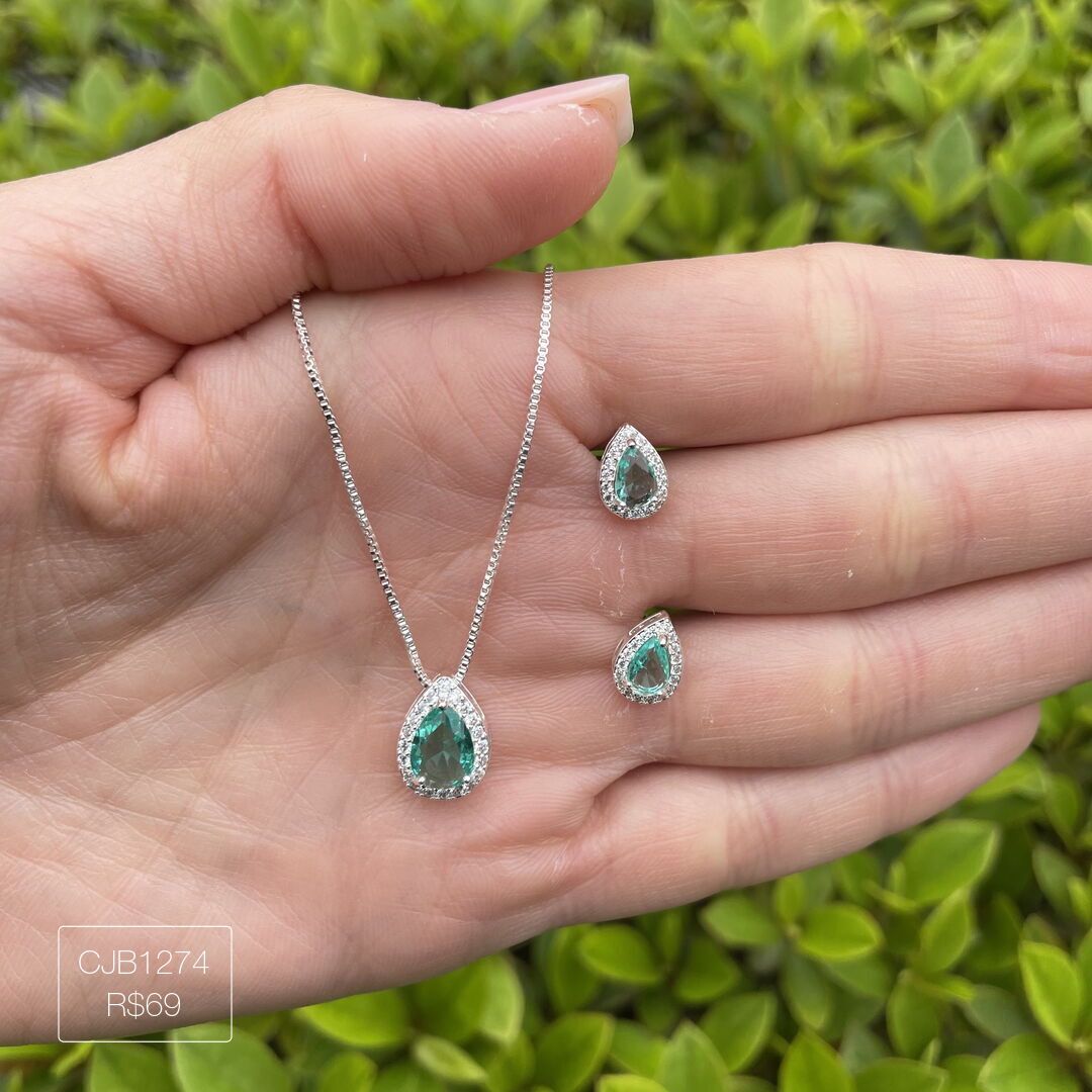 Conjunto De Gota Verde Cravejada Cristal Prateado